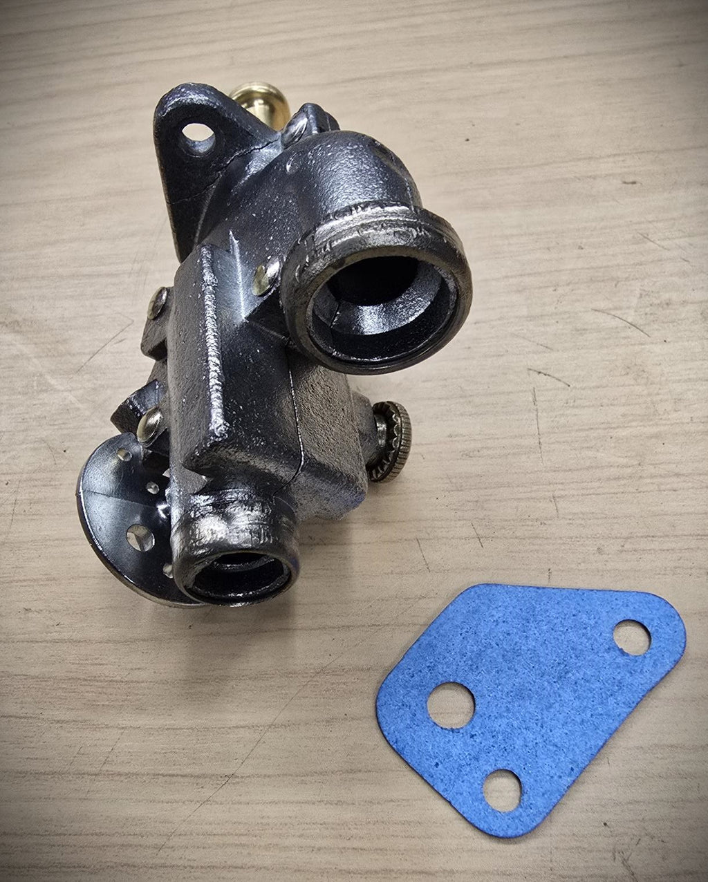 68139 Briggs Carburetor Potmetal USED 67929 Model FH or S