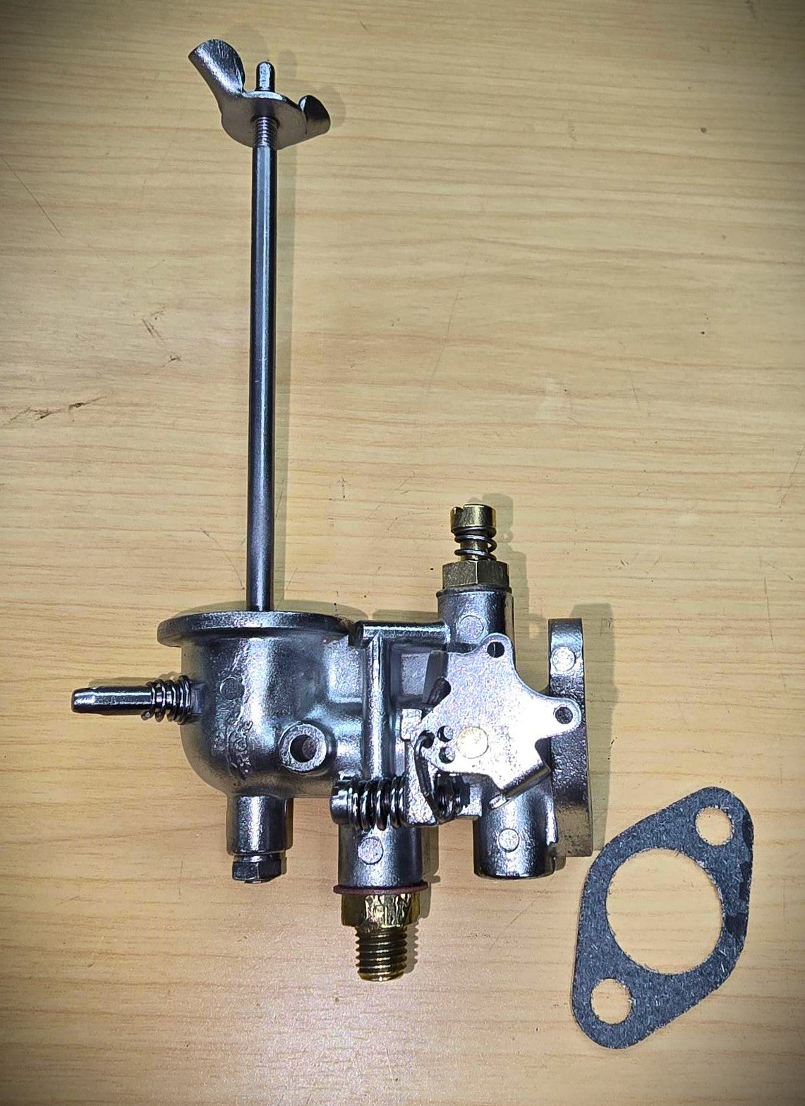 291035 Briggs Model WI Carburetor USED