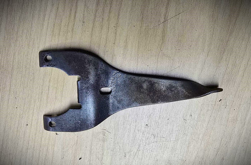 22345 USED Briggs Model FH Governor Arm EA26