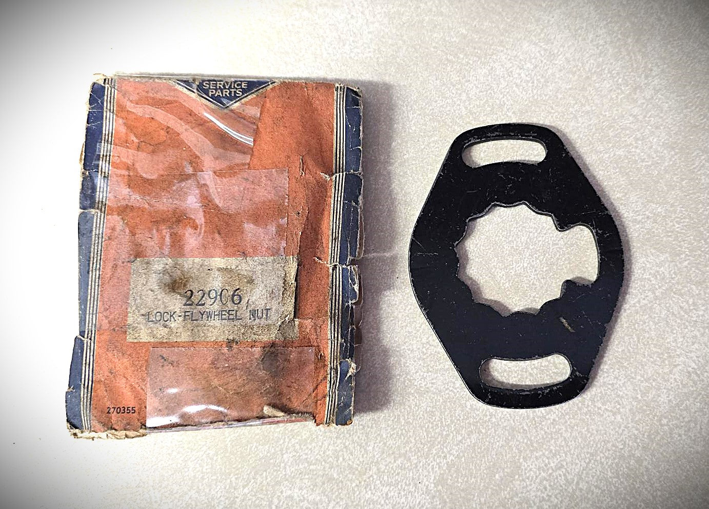 22906  Briggs Lock Flywheel Nut