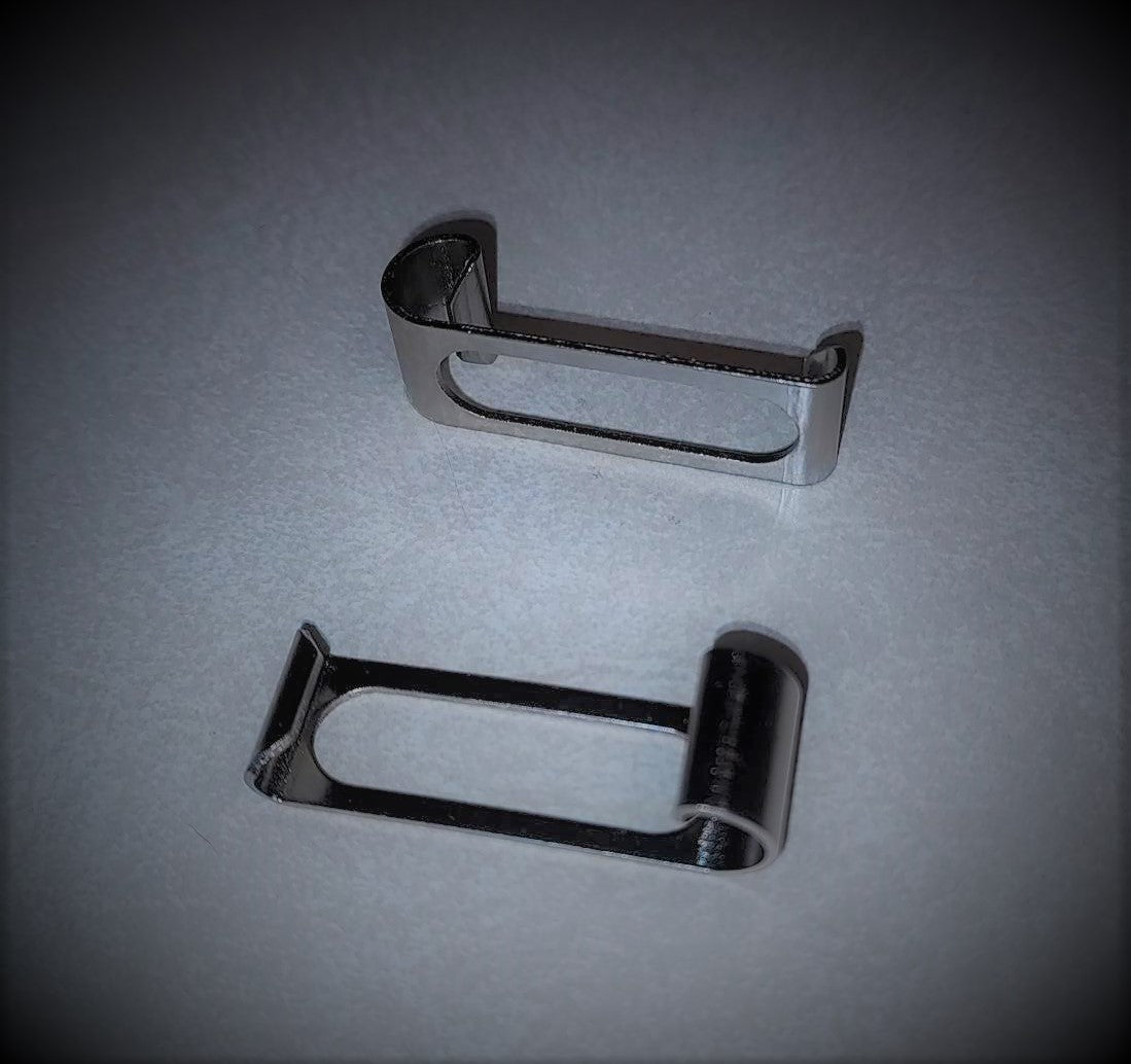 22928 Briggs Coil Mounting Clips (2)