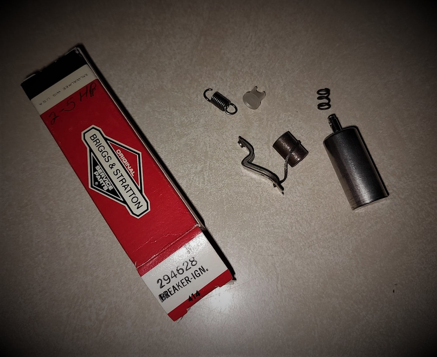 294628 OEM Points & Condenser set Model 6B 8B