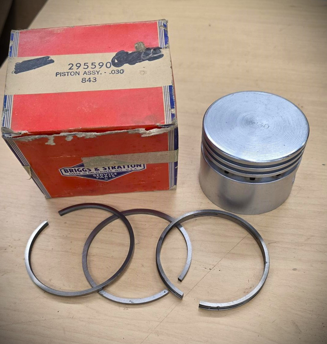 295590 NOS Piston & Rings .030 Oversize