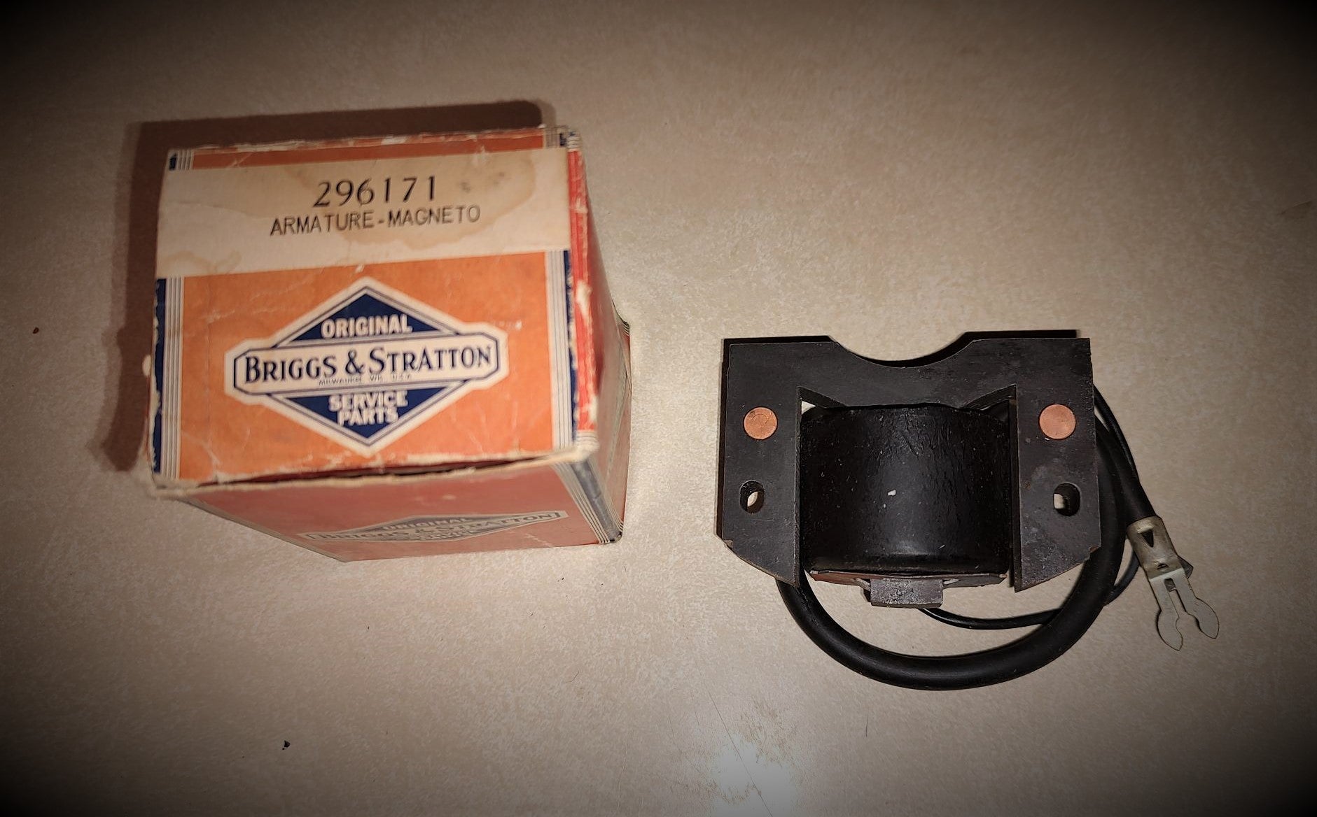 296171 Briggs Armature Magneto Sono Duct