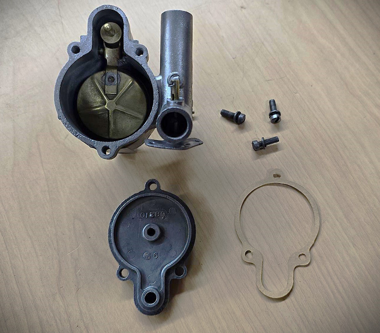 67219 Briggs Carburetor Assembly MS5A USED