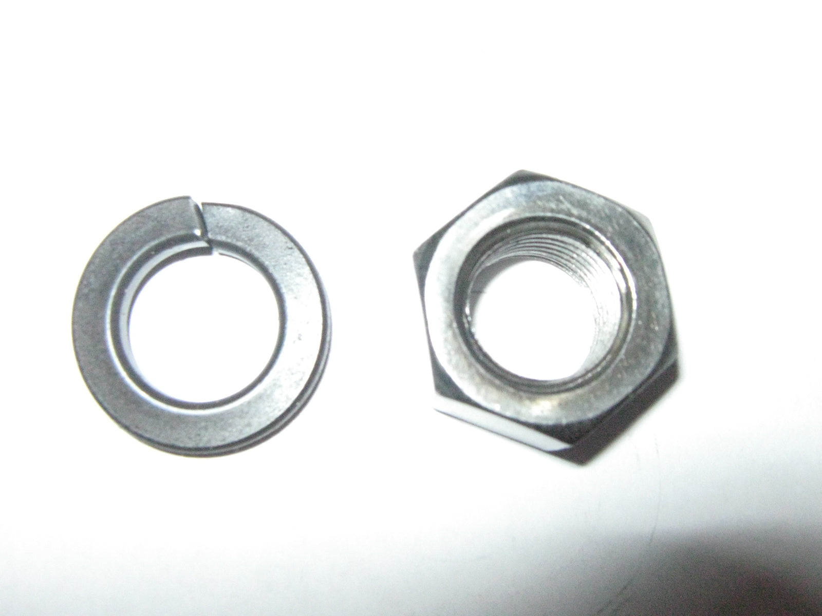 Briggs Flywheel Nut LEFT Hand Threads Model PB 91157
