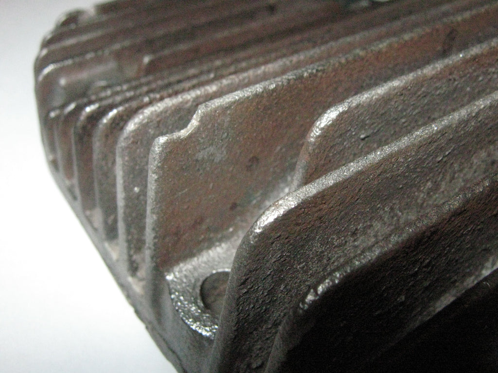 Antique Briggs Engine Cast Iron Cylinder Head 61030  Model L